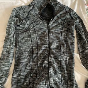 black/gray colored workout top